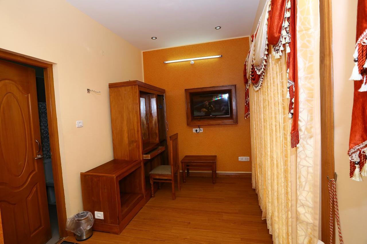 Mmr Grand Inn Ooty Luaran gambar